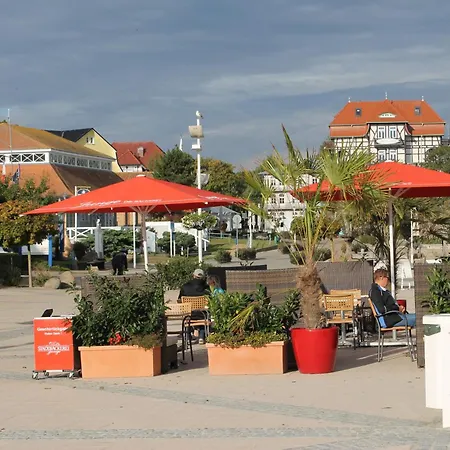 Kleinis Bei Ostseebad Kuehlungsborn * Hohen Niendorf